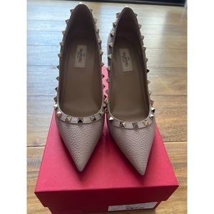 Valentino Rockstud Leather Pump